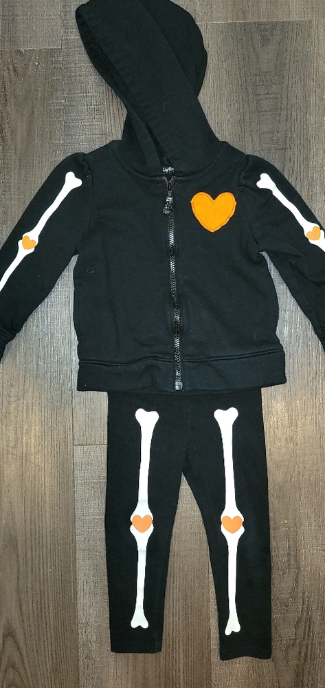 Cat & Jack Halloween Skeleton outfit